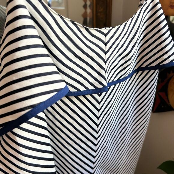 Ann Taylor Black and White Striped Blouse w Blue Accents M - Picture 11 of 16